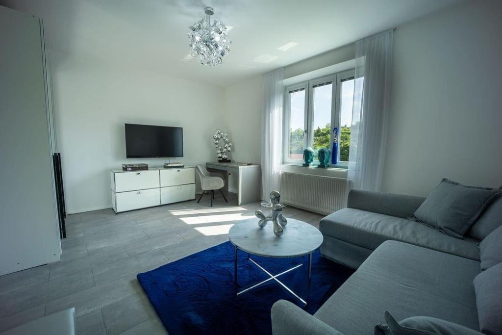 Appartamento Ruhige Unterkunft Mit Einer Schoenen Aussicht Znojmo Esterno foto