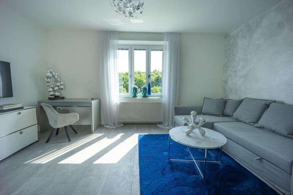 Appartamento Ruhige Unterkunft Mit Einer Schoenen Aussicht Znojmo Esterno foto